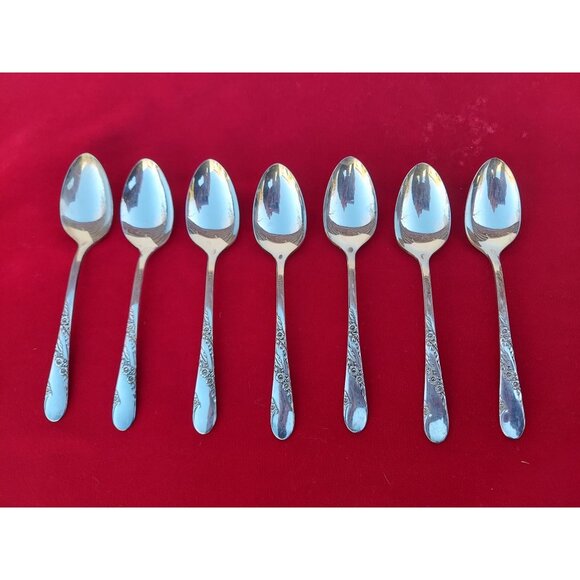 7 Oneida Community Plate Bridal Wreath 1950 Teaspoons Silverplate - Picture 1 of 3